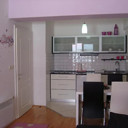 Apartment Nela *